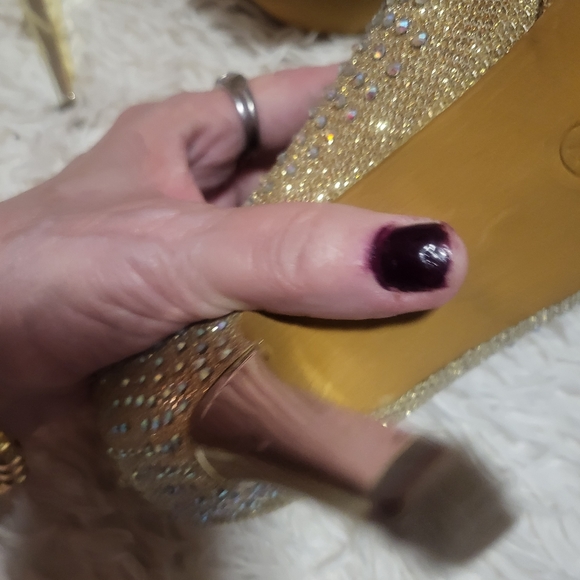 Stilettos - Picture 7 of 8